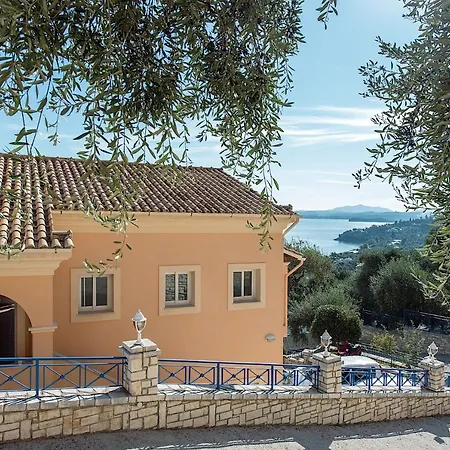 Lägenhetshotell Corfu Shell 3*